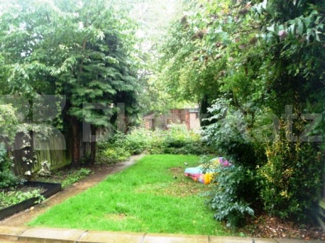 			2 Bedroom, 1 bath, 1 reception Flat			 Sutton Road, MUSWELL HILL