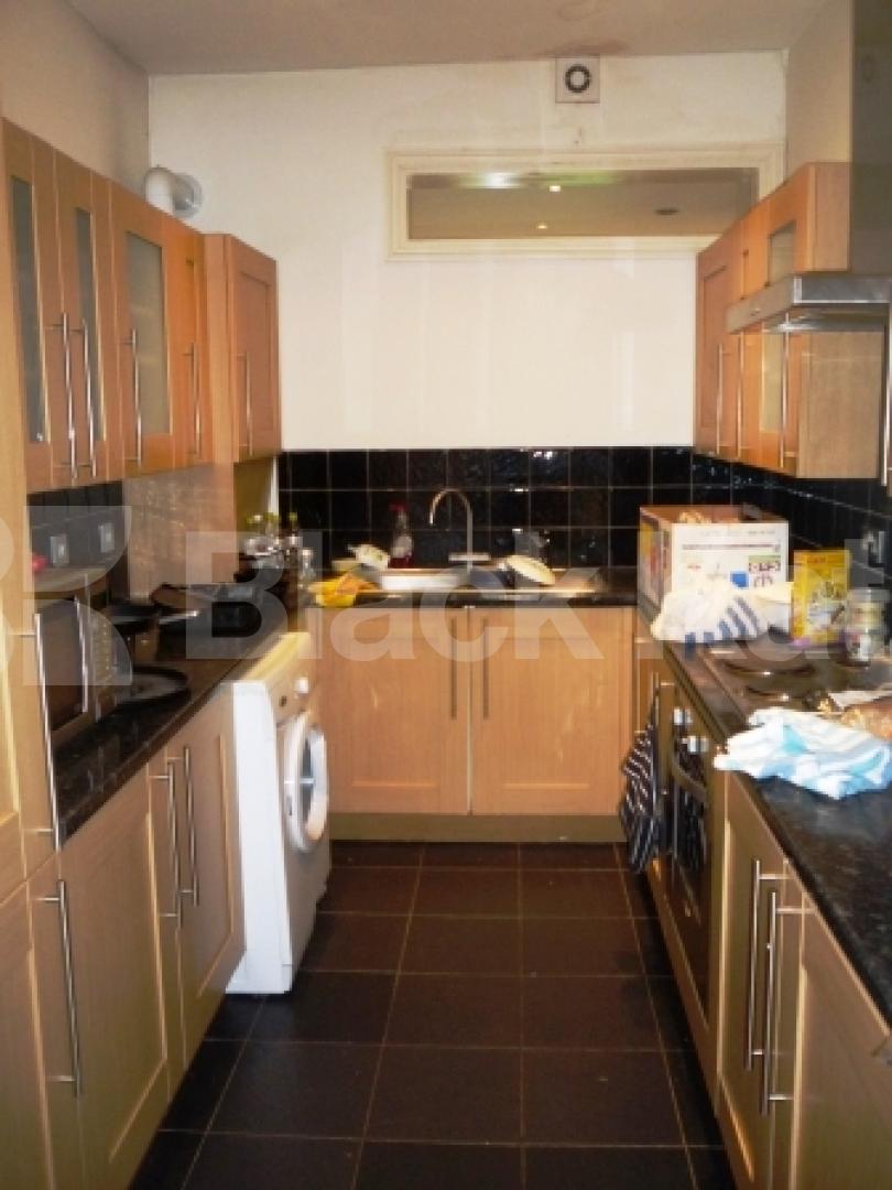 			2 Bedroom, 1 bath, 1 reception Flat			 Sutton Road, MUSWELL HILL
