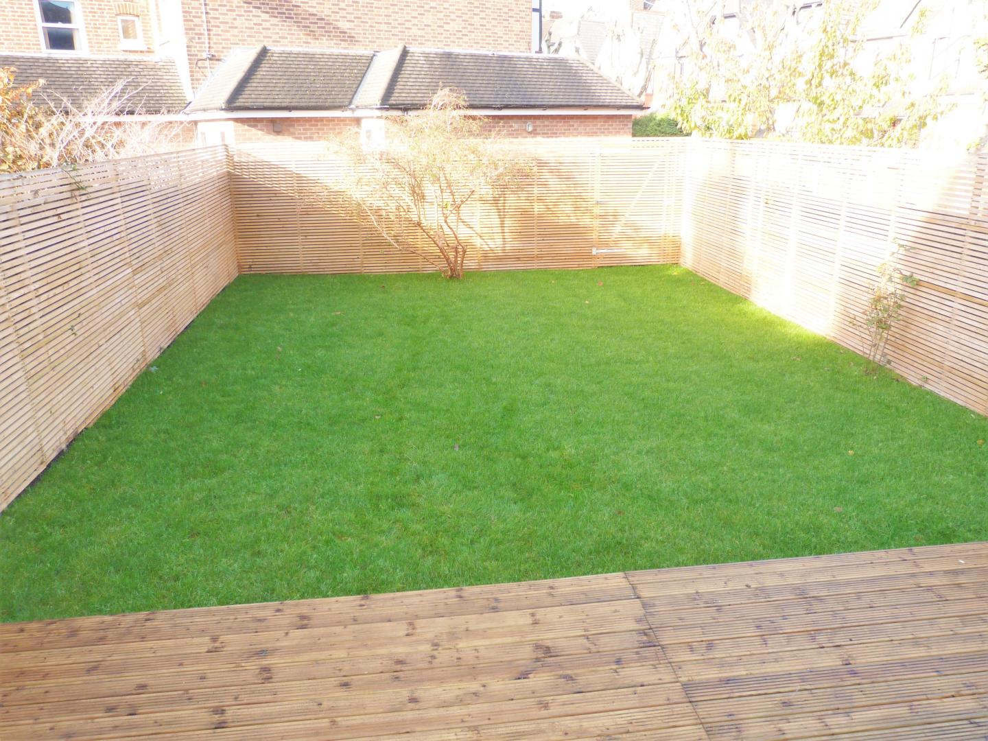 			BRAND NEW REFURBISHMENT, 2 Bedroom, 1 bath, 1 reception Flat			 Walm Lane, WILLESDEN GREEN