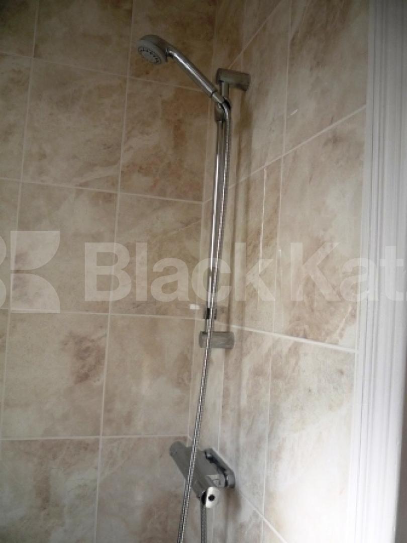 			1 Bedroom, 1 bath, 1 reception Flat			 Muswell Hill Broadway, MUSWELL HILL N10