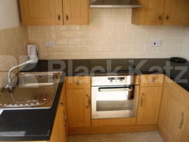 			1 Bedroom, 1 bath, 1 reception Flat			 Muswell Hill Broadway, MUSWELL HILL N10