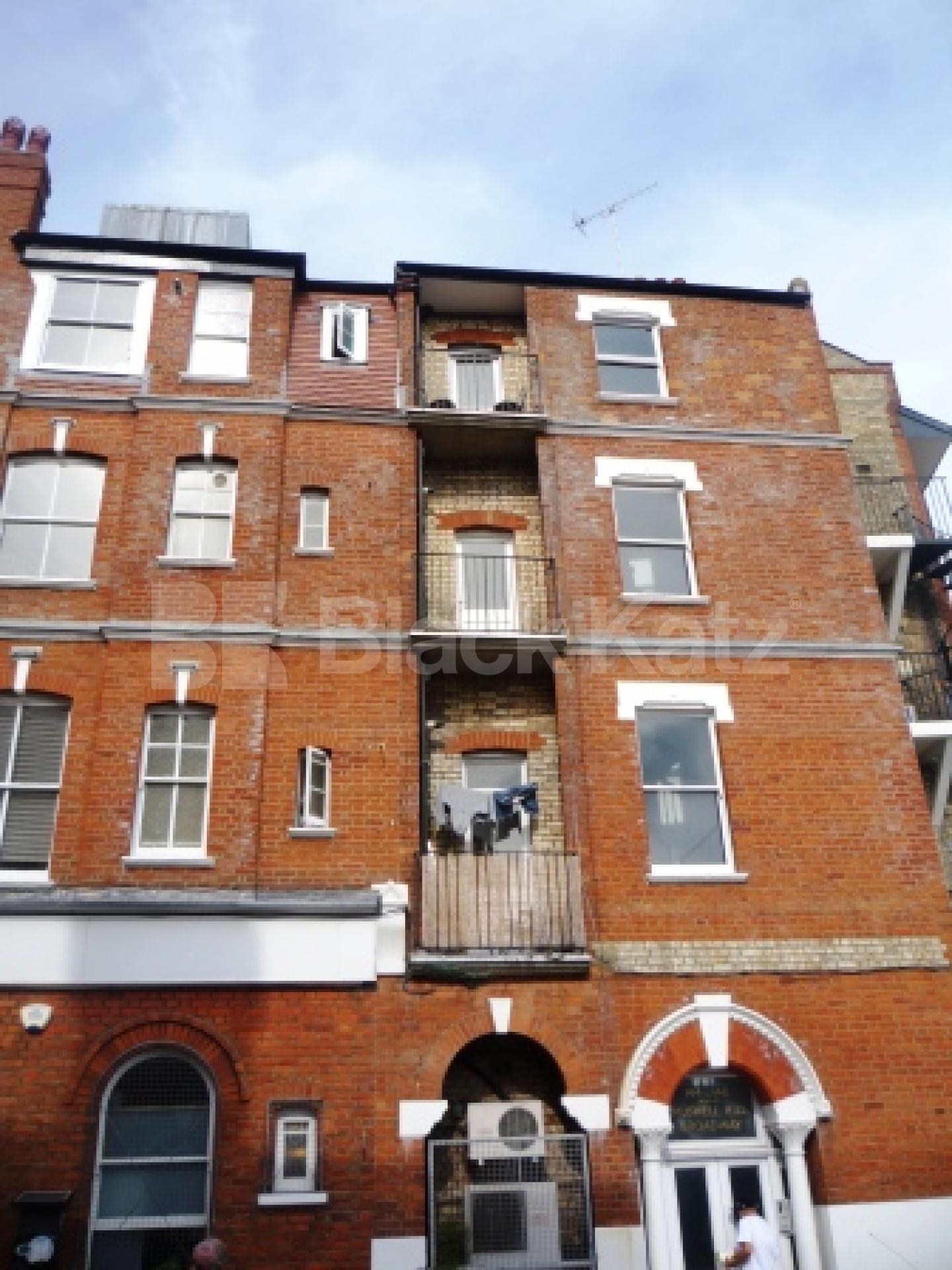 			1 Bedroom, 1 bath, 1 reception Flat			 Muswell Hill Broadway, MUSWELL HILL N10 N10