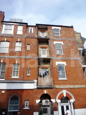 			1 Bedroom, 1 bath, 1 reception Flat			 Muswell Hill Broadway, MUSWELL HILL N10