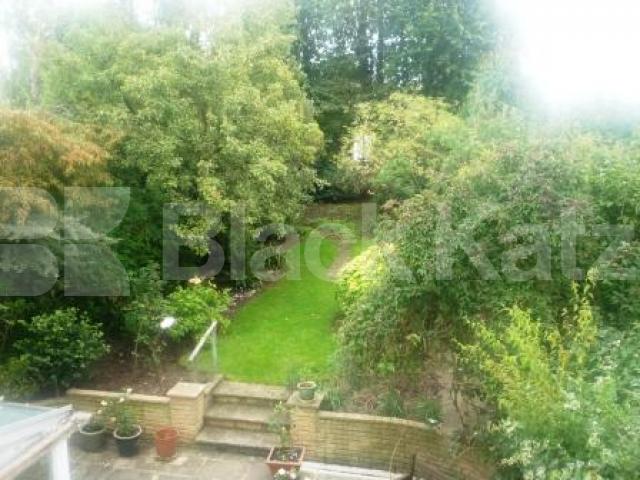 			1 Bedroom, 1 bath, 1 reception Flat			 Creighton Avenue, MUSWELL HILL