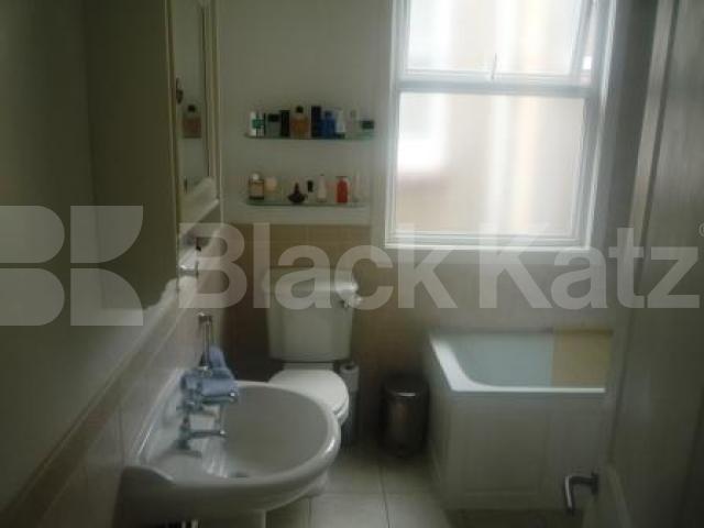 			1 Bedroom, 1 bath, 1 reception Flat			 Creighton Avenue, MUSWELL HILL