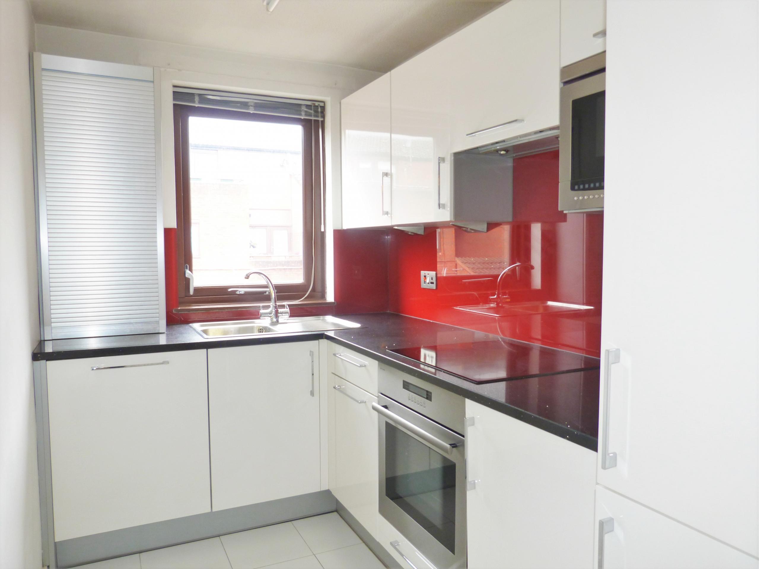 			LET, 1 Bedroom, 1 bath, 1 reception Flat			 Lymington Road, WEST HAMPSTEAD NW6
