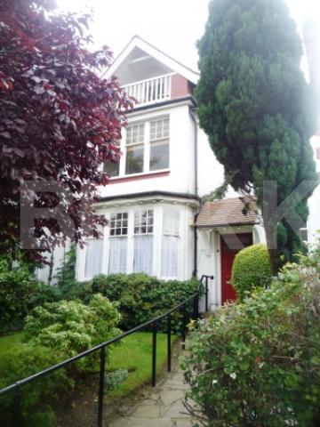 			1 Bedroom, 1 bath, 1 reception Flat			 Creighton Avenue, MUSWELL HILL