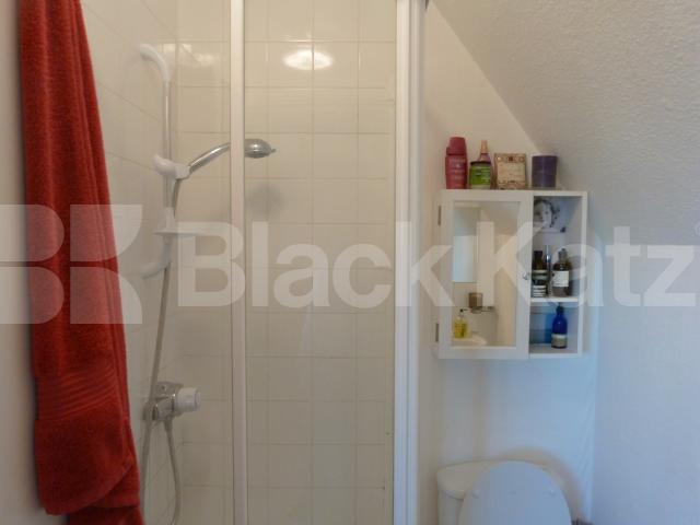 			Studio Apartment, 1 bath, 1 reception Flat			 Avenue Road, Highgate