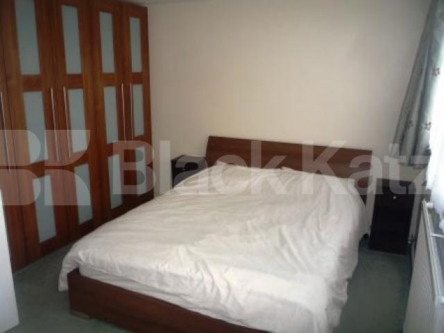 			2 Bedroom, 1 bath, 1 reception Flat			 Boyton Road, HORNSEY