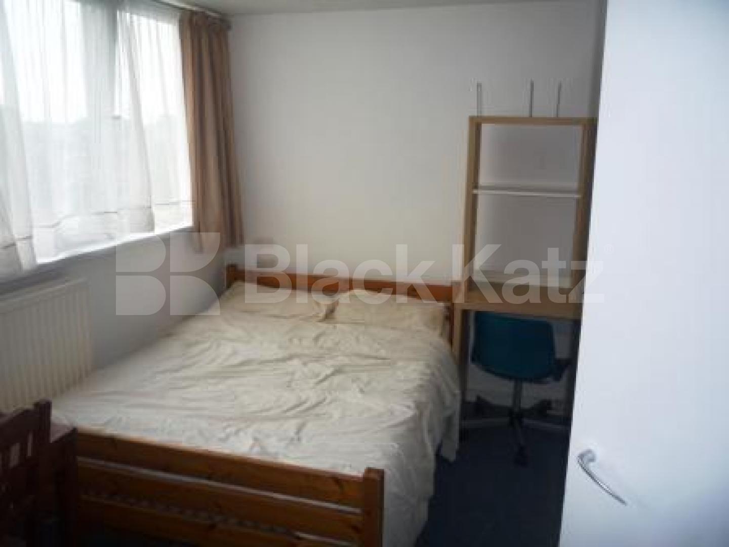 			2 Bedroom, 1 bath, 1 reception Flat			 Boyton Road, HORNSEY