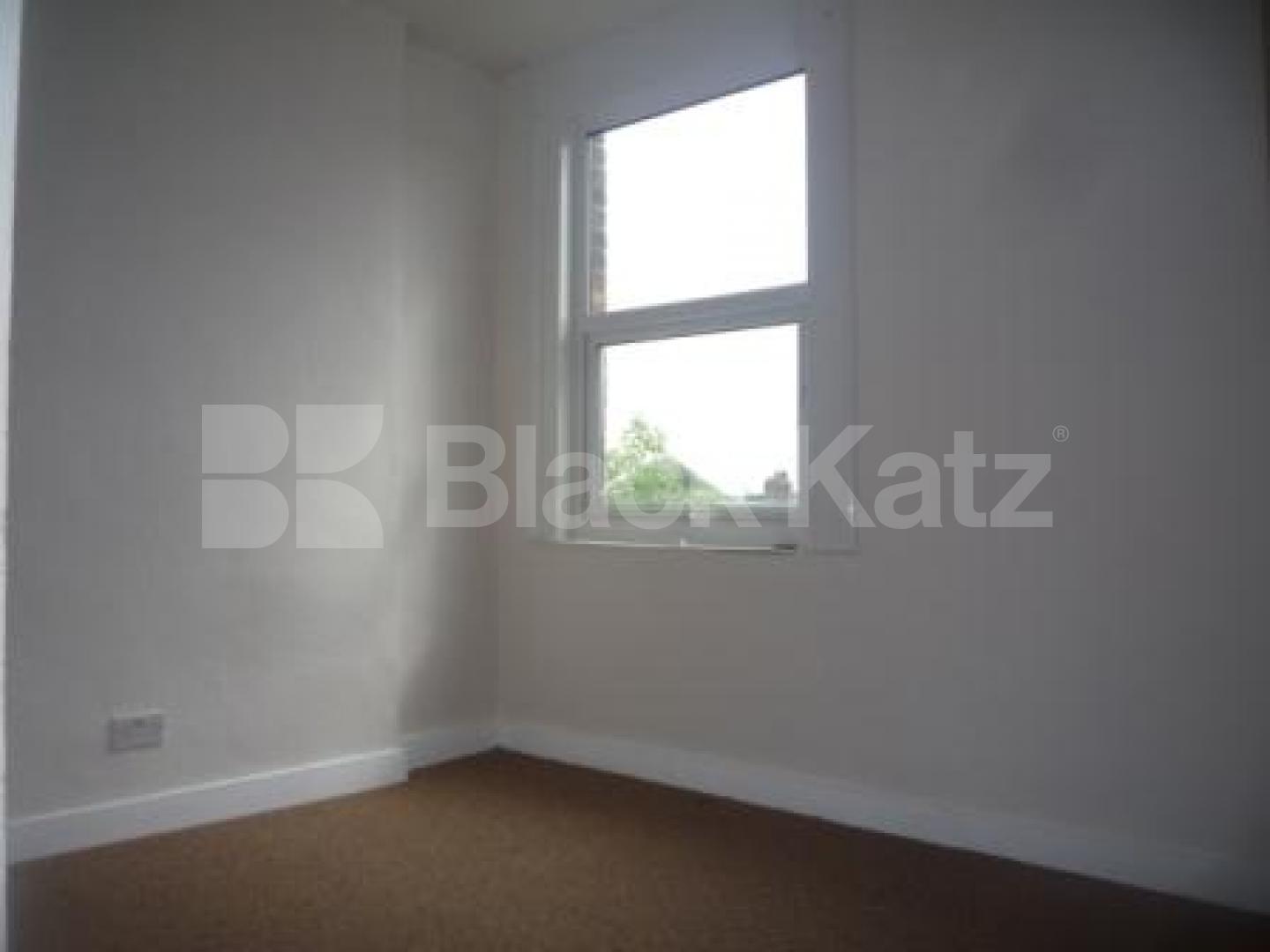 			2 Bedroom, 1 bath, 1 reception Flat			 Oakley Gardens, CROUCH END