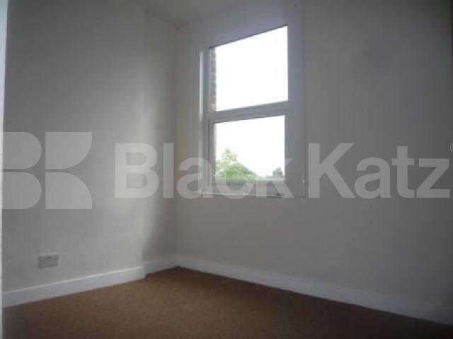 			2 Bedroom, 1 bath, 1 reception Flat			 Oakley Gardens, CROUCH END