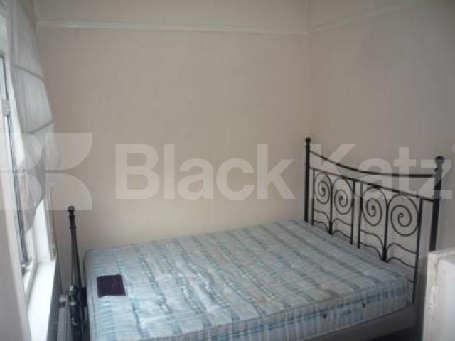 			2 Bedroom, 1 bath, 1 reception Flat			 Lyndhurst Road, WOOD GREEN
