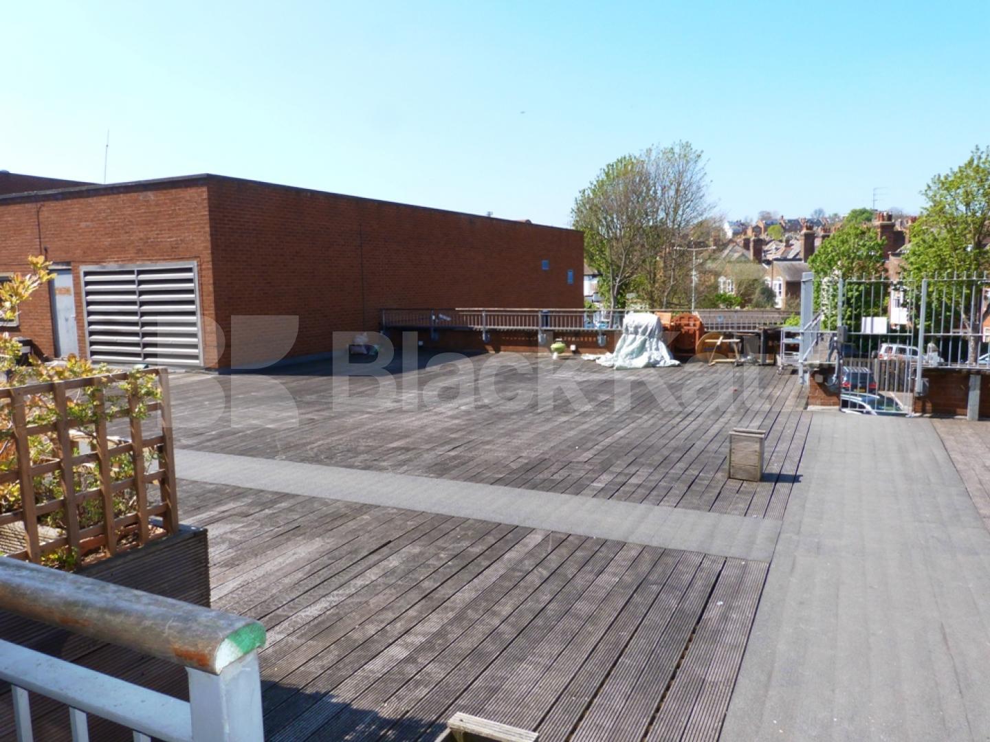 			2 Bedroom, 1 bath, 1 reception Serviced Apartments			 The Village Apartments, CROUCH END