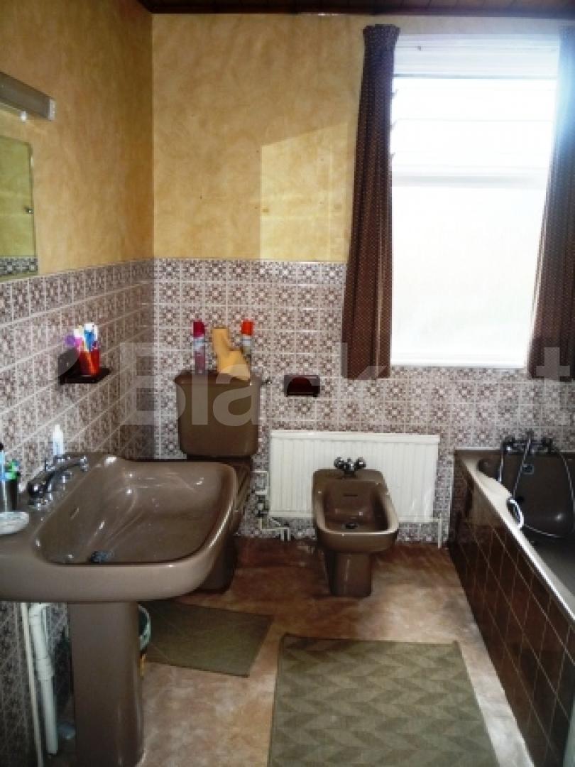 			4 Bedroom, 1 bath, 1 reception Semi-Detached House			 Boundary Road, TURNPIKE LANE