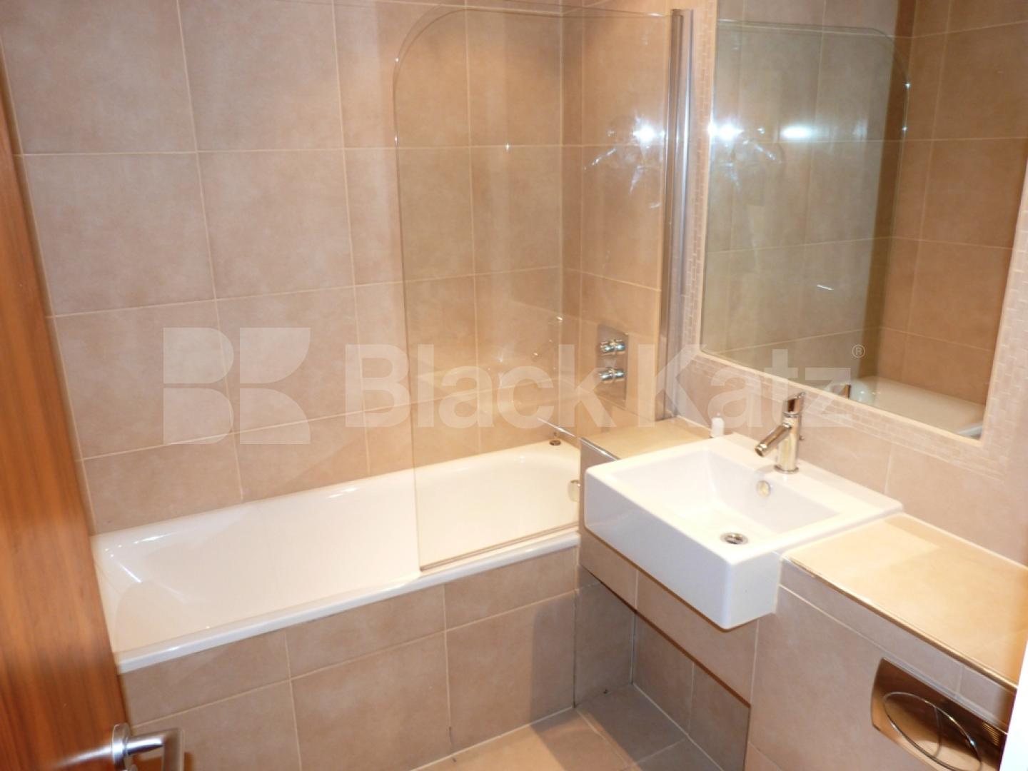 			2 Bedroom, 1 bath, 1 reception Serviced Apartments			 The Village Apartments, CROUCH END