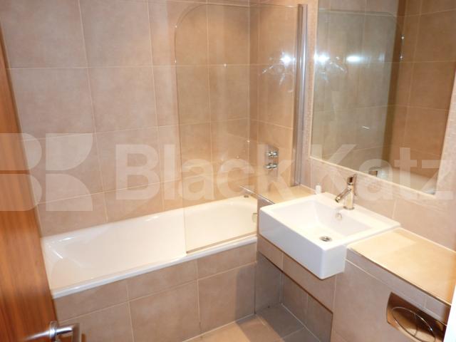 			2 Bedroom, 1 bath, 1 reception Serviced Apartments			 The Village Apartments, CROUCH END