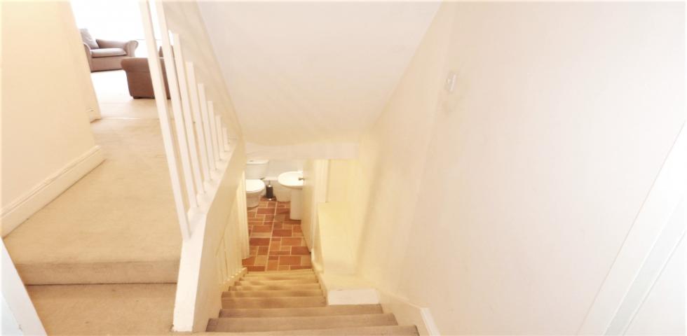 			PRIVATE PATIO GARDEN, 2 Bedroom, 1 bath, 1 reception Flat			 Cotleigh Road, WEST HAMPSTEAD