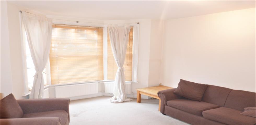 			PRIVATE PATIO GARDEN, 2 Bedroom, 1 bath, 1 reception Flat			 Cotleigh Road, WEST HAMPSTEAD