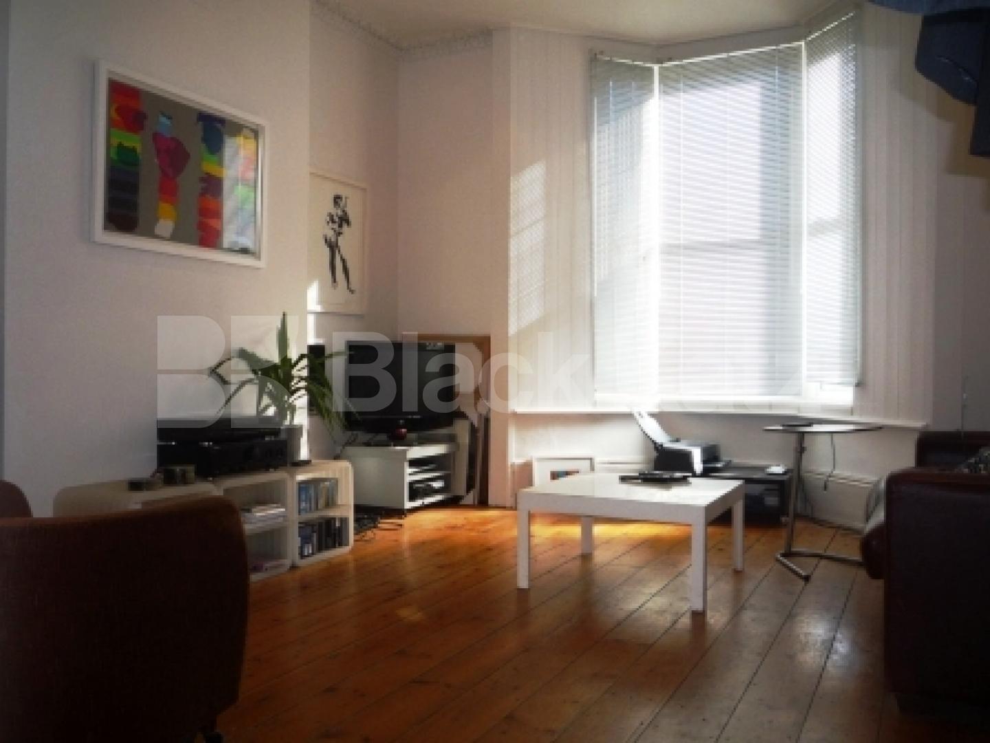 			1 Bedroom, 1 bath, 1 reception Flat			 Campsbourne Road, CROUCH END
