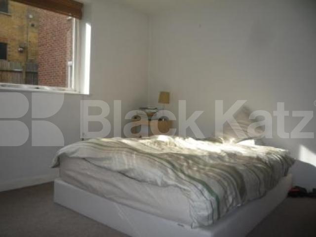 			2 Bedroom, 1 bath, 1 reception Flat			 Waverley Road, CROUCH END