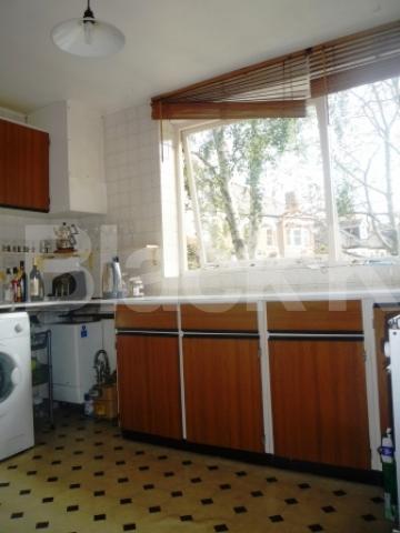 			2 Bedroom, 1 bath, 1 reception Flat			 Waverley Road, CROUCH END