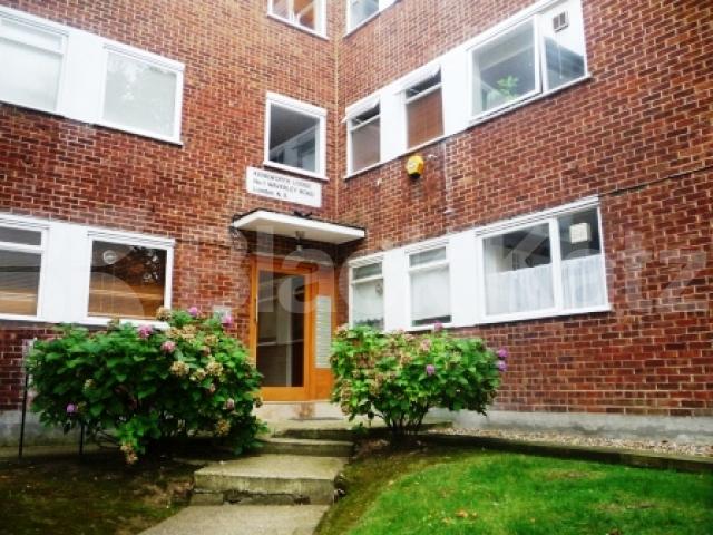 			2 Bedroom, 1 bath, 1 reception Flat			 Waverley Road, CROUCH END