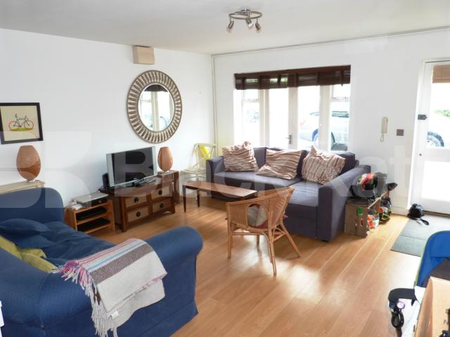 			Fantastic Property !, 2 Bedroom, 1 bath, 1 reception Flat			 Primezone Mews, Crouch End