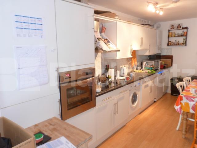 			Fantastic Property !, 2 Bedroom, 1 bath, 1 reception Flat			 Primezone Mews, Crouch End