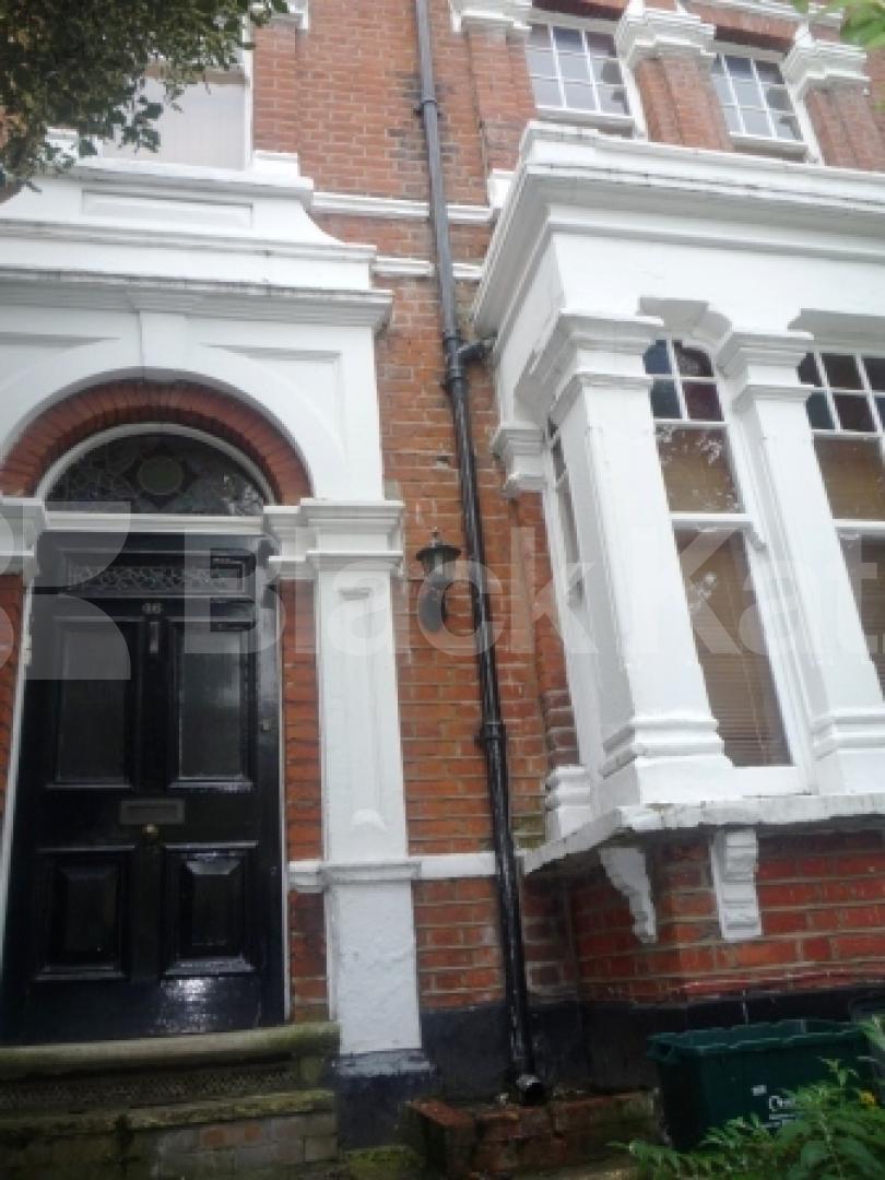 			2 Bedroom, 1 bath, 1 reception Flat			 Cecile Park, CROUCH END