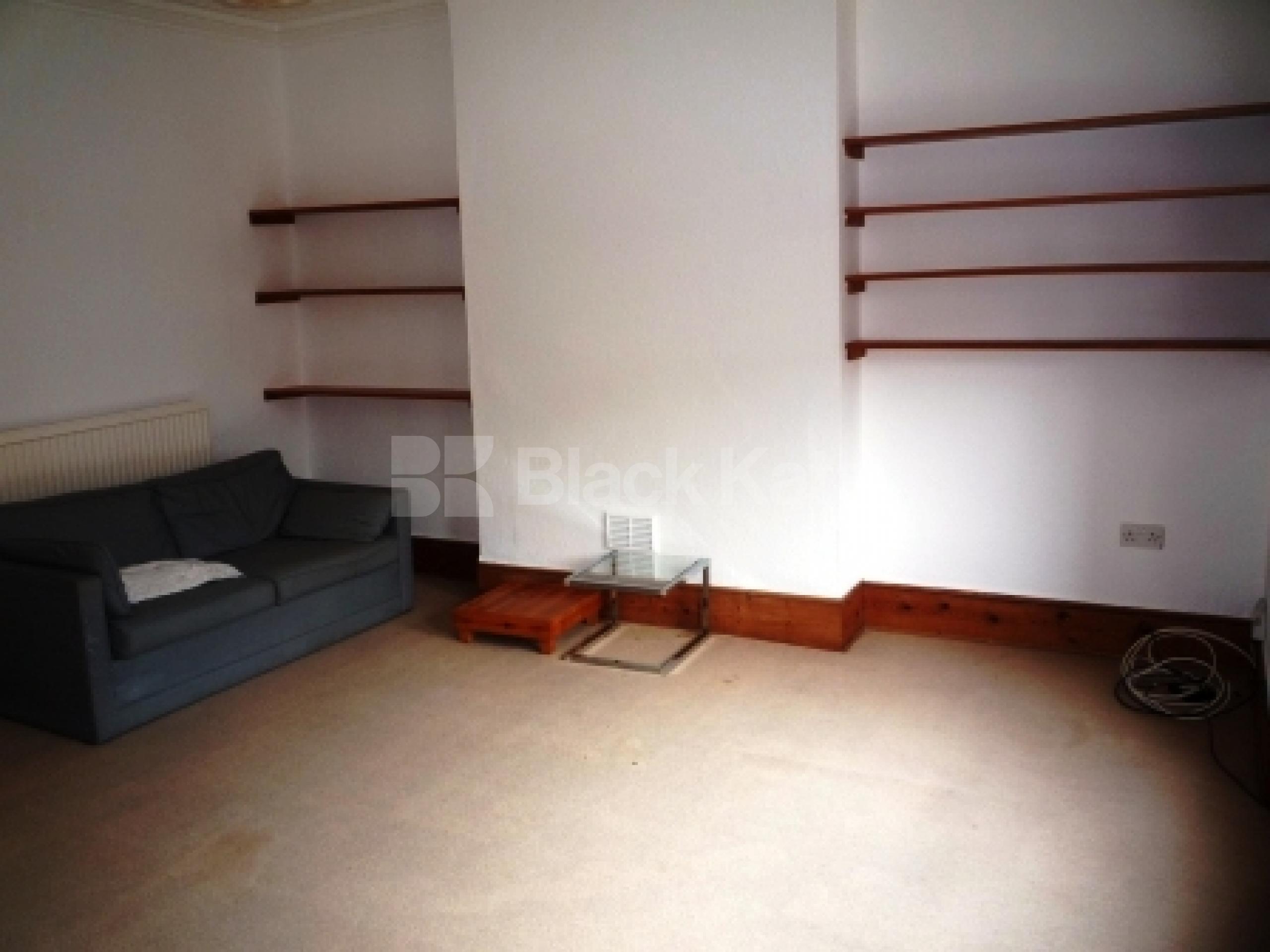 			2 Bedroom, 1 bath, 1 reception Flat			 Cecile Park, CROUCH END N8