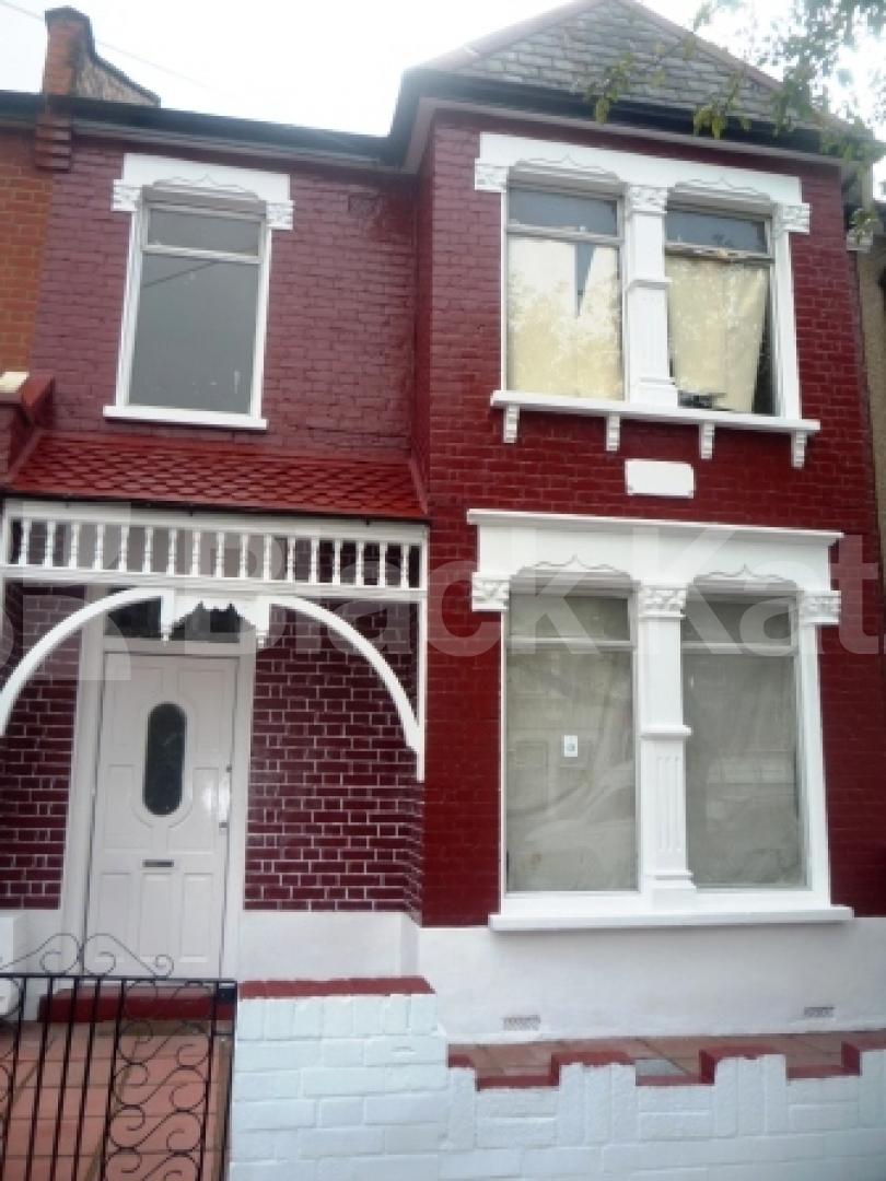 			Lovely 4 bedroom house with garden, 4 Bedroom, 1 bath, 1 reception House			 Boundary Road, Turnpike Lane