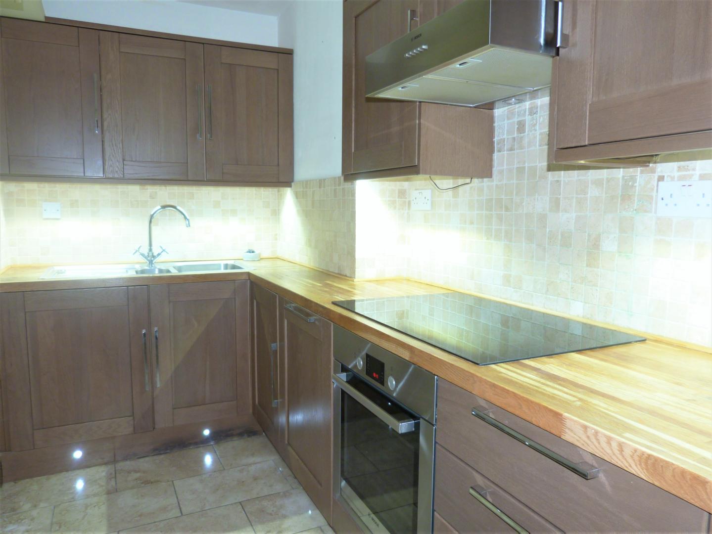 			UNDER OFFER , 2 Bedroom, 1 bath, 1 reception Flat			 Sutherland Avenue, MAIDA VALE / WARWICK AVENUE