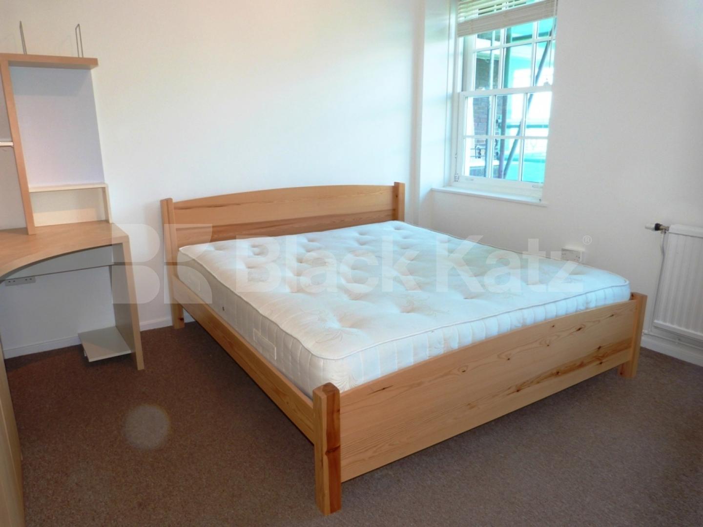 			3 Bedroom, 1 bath, 1 reception Flat			 Hillcrest, Highgate Village