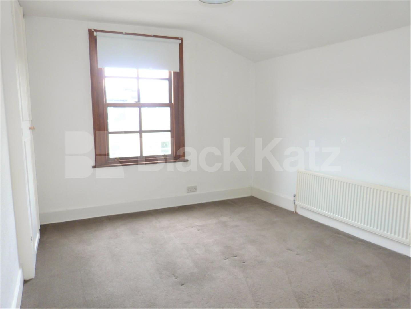 			NEW INSTRUCTION (Private Roof Terrace), 3 Bedroom, 1 bath, 1 reception Maisonette			 Ingersoll Road, Shepherds Bush