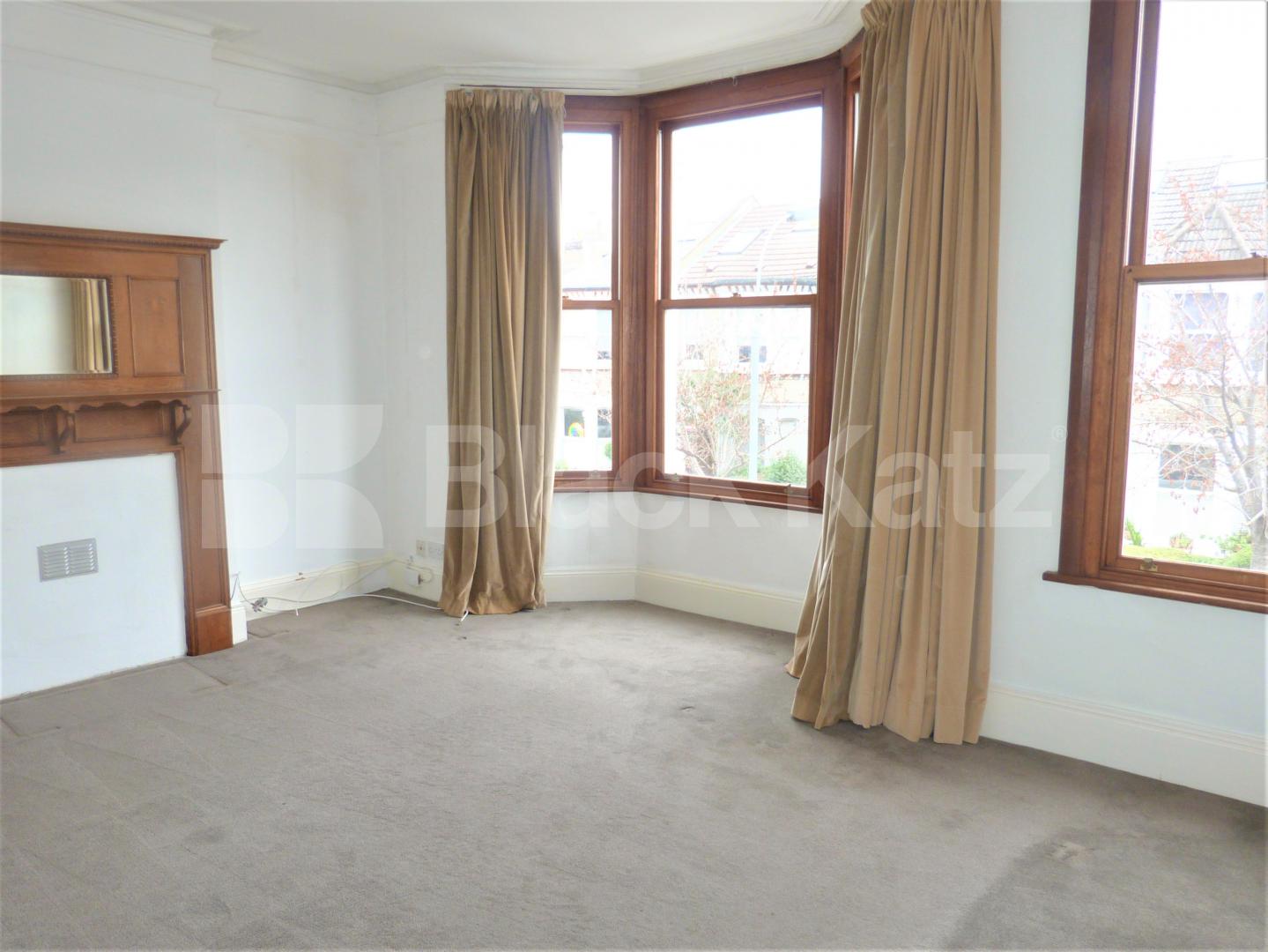 			NEW INSTRUCTION (Private Roof Terrace), 3 Bedroom, 1 bath, 1 reception Maisonette			 Ingersoll Road, Shepherds Bush