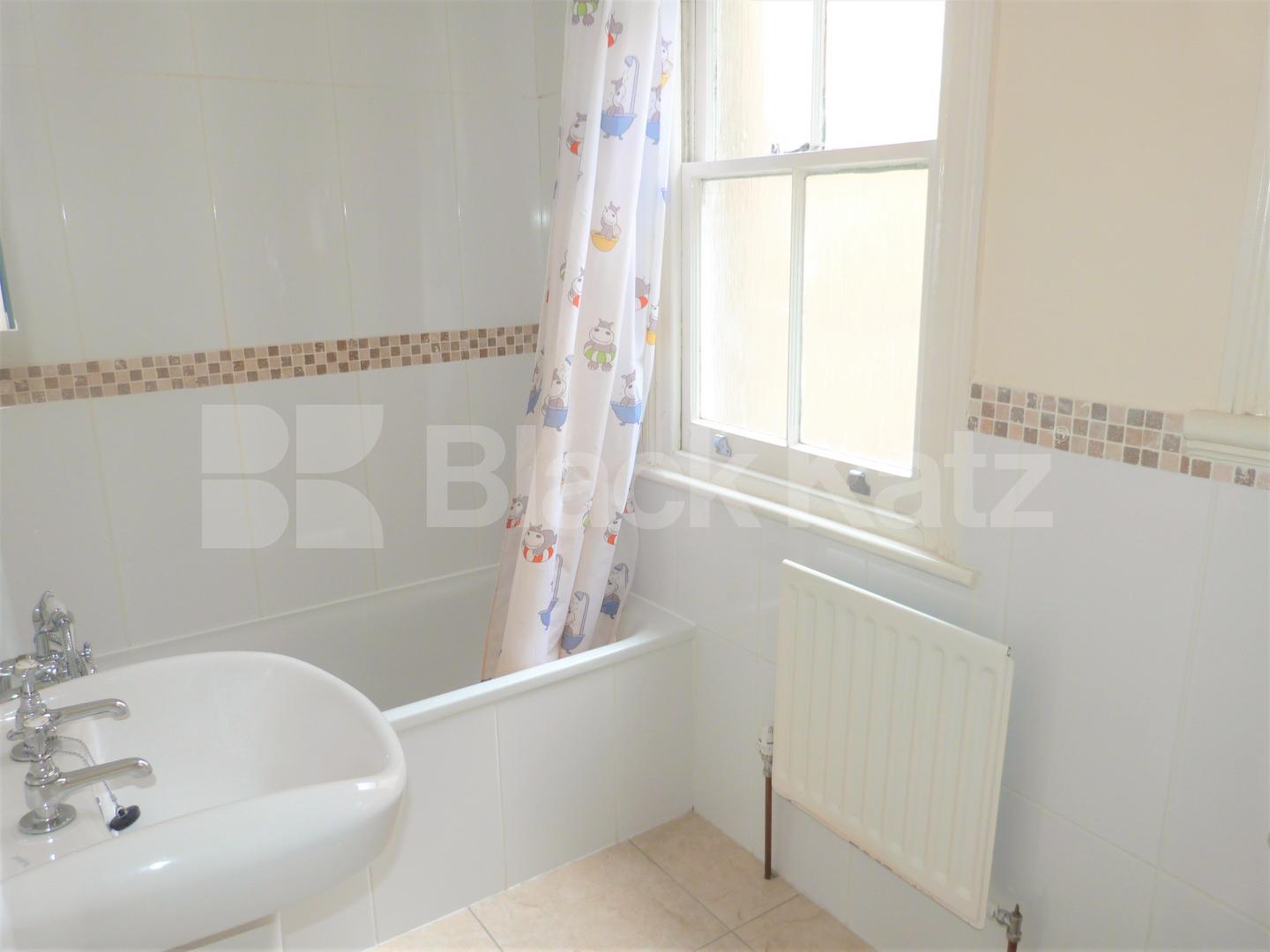 			NEW INSTRUCTION (Private Roof Terrace), 3 Bedroom, 1 bath, 1 reception Maisonette			 Ingersoll Road, Shepherds Bush