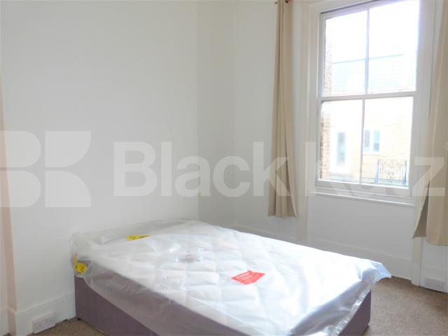 			NEW INSTRUCTION, 4 Bedroom, 1 bath, 1 reception Flat			 Uxbridge Road, SHEPHERDS BUSH