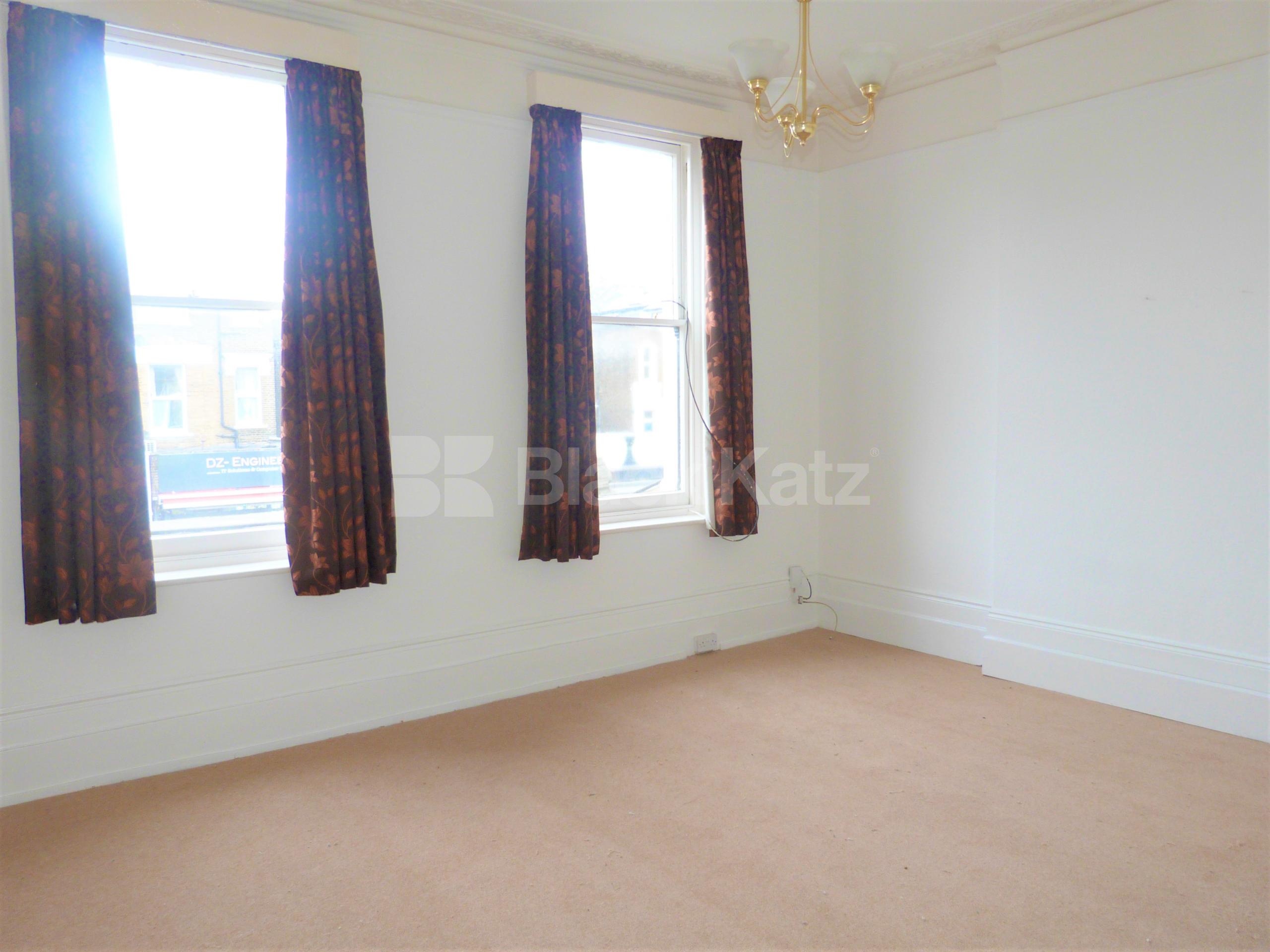 			NEW INSTRUCTION, 4 Bedroom, 1 bath, 1 reception Flat			 Uxbridge Road, SHEPHERDS BUSH W12