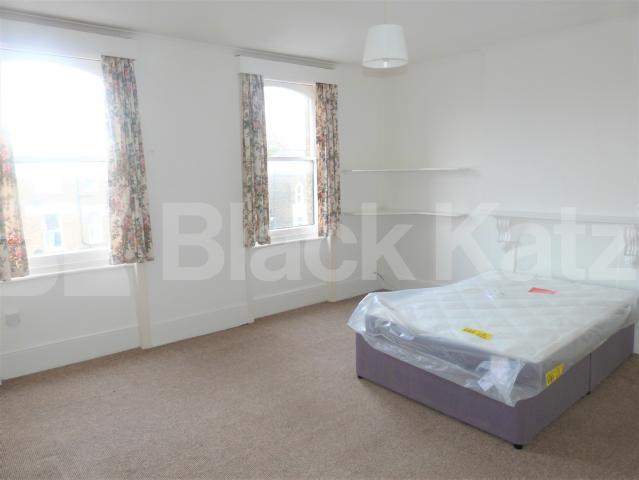 			NEW INSTRUCTION, 4 Bedroom, 1 bath, 1 reception Flat			 Uxbridge Road, SHEPHERDS BUSH