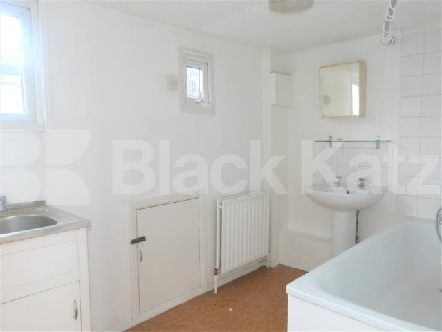 			NEW INSTRUCTION (4 Bedrooms, 2 Reception Rooms, 2 Bathrooms), 4 Bedroom, 1 bath, 1 reception Apartment			 Goldhawk Road, SHEPHERDS BUSH