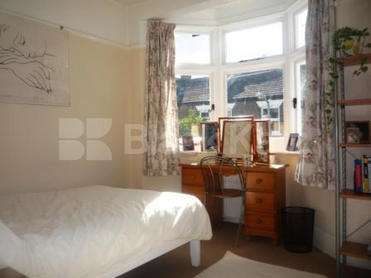 			Available now, 3 Bedroom, 1 bath, 1 reception Maisonette			 Terrick Road, Alexandra Palace