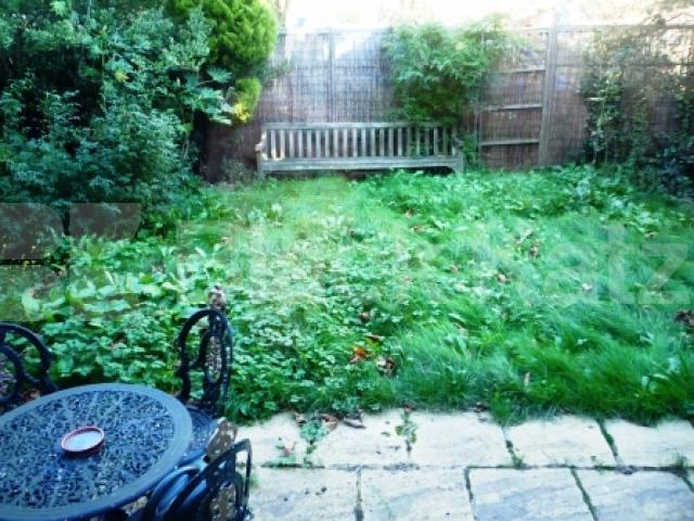 			1 Bedroom, 1 bath, 1 reception Flat			 Priory Road, CROUCH END