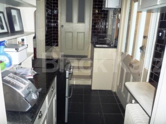 			1 Bedroom, 1 bath, 1 reception Flat			 Priory Road, CROUCH END