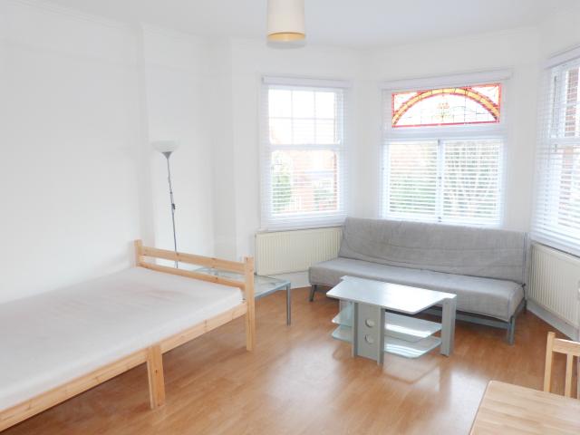			NEW INSTRUCTION, Studio Apartment, 1 bath, 1 reception Apartment			 Exeter Road , KILBURN