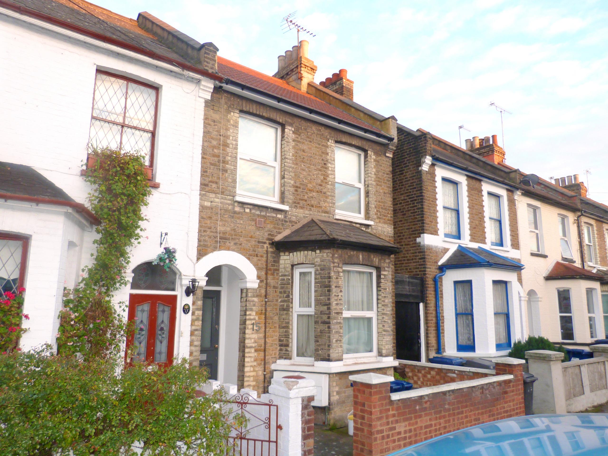 			NEW INSTRUCTION, 2 Bedroom, 1 bath, 1 reception Flat			 Oak Grove, CRICKLEWOOD NW2 NW2