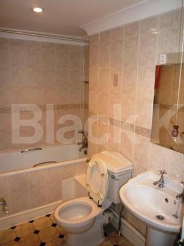 			2 Bedroom, 1 bath, 1 reception Flat			 Ivy Gardens, CROUCH END N8