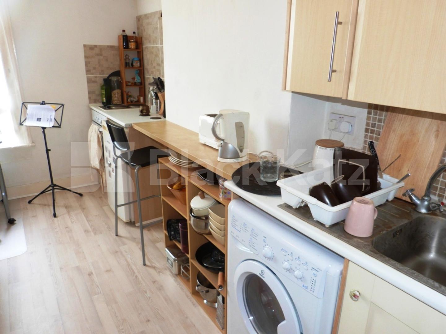 			Including Heating, Studio Apartment, 1 bath, 1 reception Studio			 Church Lane, Crouch End