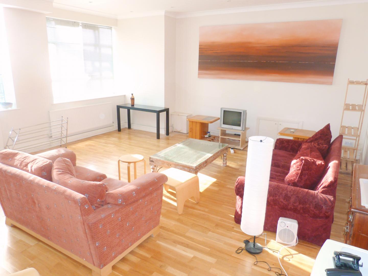 			NEW INSTRUCTION, 2 Bedroom, 1 bath, 1 reception Flat			 Maygrove Road, WEST HAMPSTEAD 