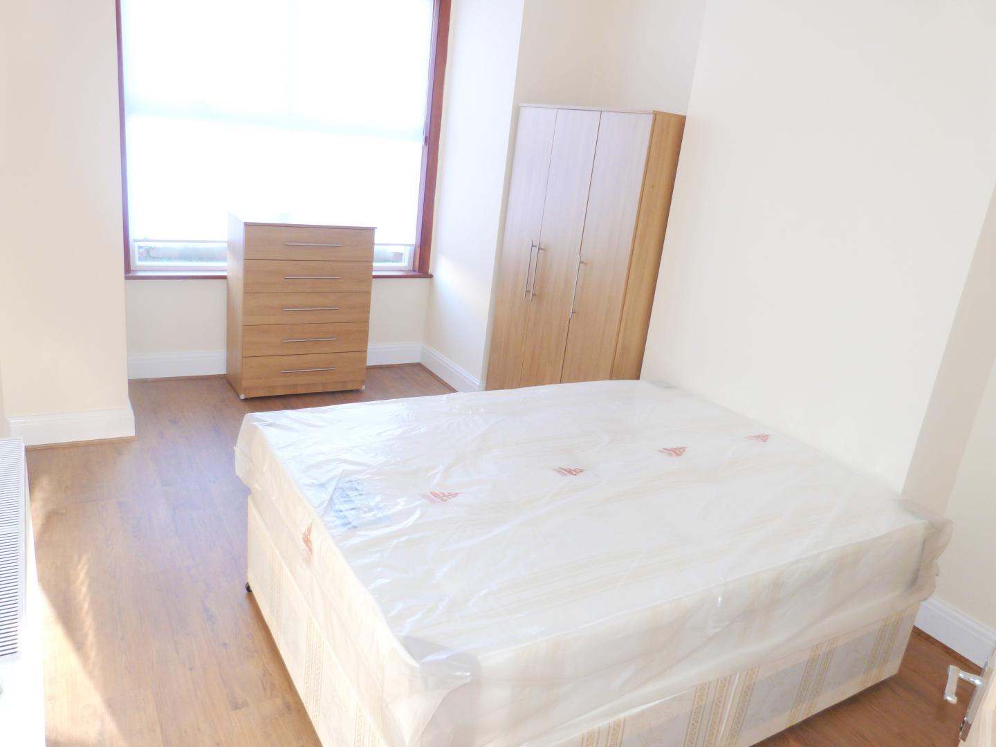 			NEW INSTRUCTION (Garden), 2 Bedroom, 1 bath, 1 reception Flat			 Leslie Road, EAST FINCHLEY